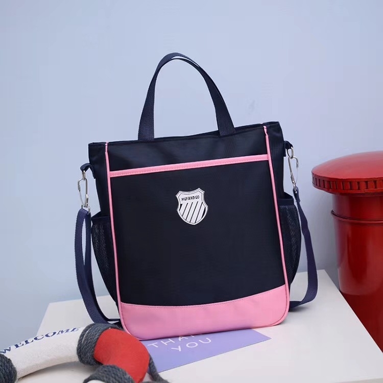 Torba preko ramena u korejskom stilu za osnovnoškolce, najlon, vodootporna i otporna na habanje, model 20156, dječji dizajn