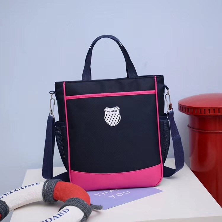 Torba preko ramena u korejskom stilu za osnovnoškolce, najlon, vodootporna i otporna na habanje, model 20156, dječji dizajn