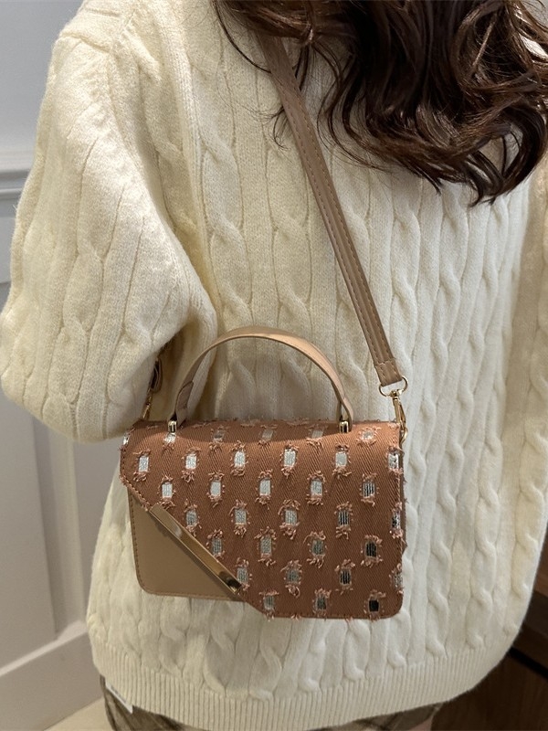 Crossbody mala kvadratna torbica s francuskim nišnim dizajnom i retro vibom, ulični stil (Materijal: poseban; Oblik: horizontalni kvadrat; Zatvaranje: poklopac; Unutarnji pretinci: pretinac sa zipom, džep za telefon)