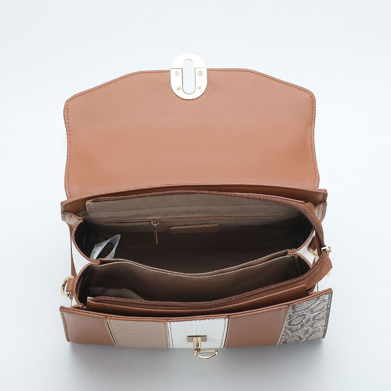 Geantă crossbody din PU • formă orizontal pătrată • închidere cu lacăt (interior: buzunare: buzunar ascuns cu fermoar, buzunar pentru telefon, buzunar pentru ID, buzunar laminat cu fermoar, buzunar pentru cameră • toamna 2025)