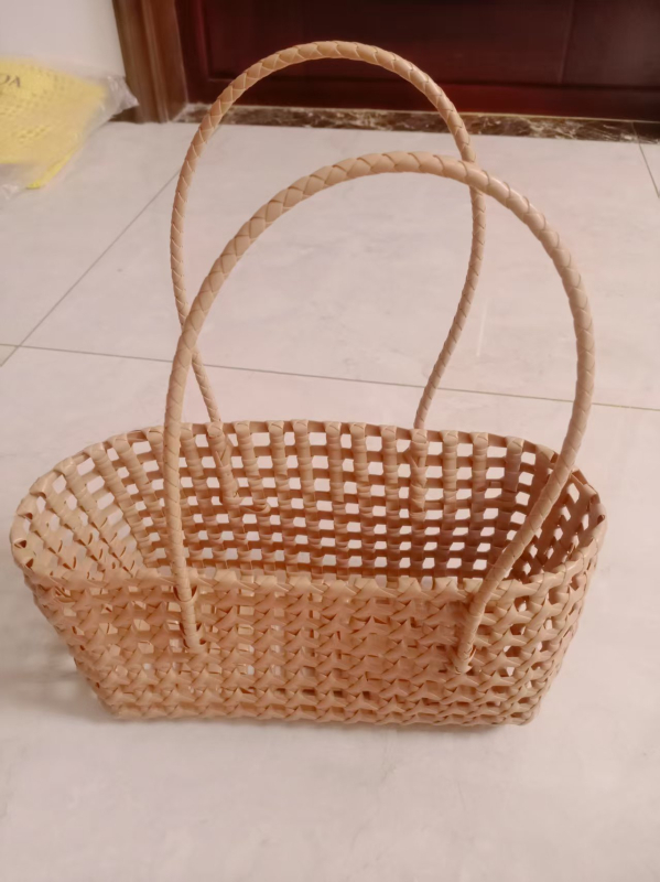 Prozračna pletena torba za plažu s oblikom jastuka, PVC materijal, PVC podstava, Shengjing crafts, proljeće 2025