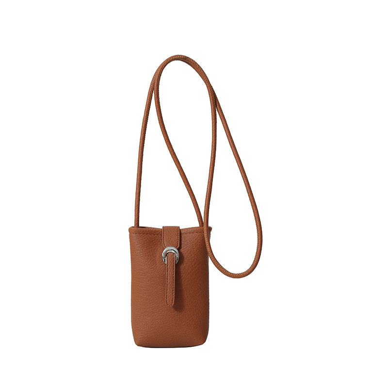Ženska PU crossbody torba, vertikalni kvadrat, urbani stil, zatvaranje poklopcem, unutarnji džep sa zatvaračem