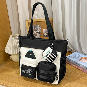 Krosbody torba za dopunske lekcije – platno, podstava od najlona, anime uzorak, za djevojke, od srednje škole pa nadalje