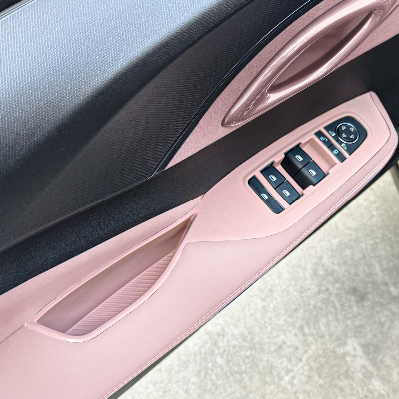 Silikonski set za unutrašnjost automobila: zaštita naslona za ruke na vratima, jastučić za otvor vrata, naljepnica za panel podizanja stakla i jastučić za pretinac za pohranu (Model 314141, Kod 56486)