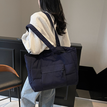 Elaine γυναικεία τσάντα tote, ύφασμα, οριζόντια τετράγωνη μορφή, φερμουάρ κλεισίματος, εσωτερική τσέπη με φερμουάρ