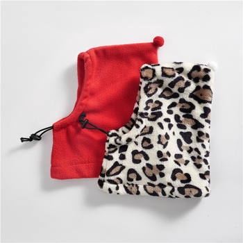Zimska kapica za kućne ljubimce s šalom – leopardski uzorak; poliester; univerzalna upotreba; zima; hip-hop stil