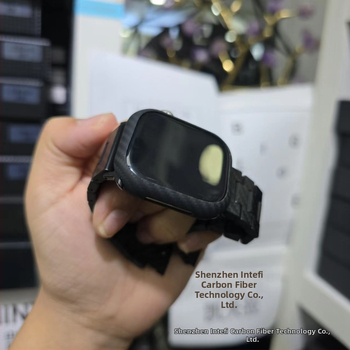 Ochranný kryt pre Apple Watch S10 z Kevlaru a karbónových vlákien