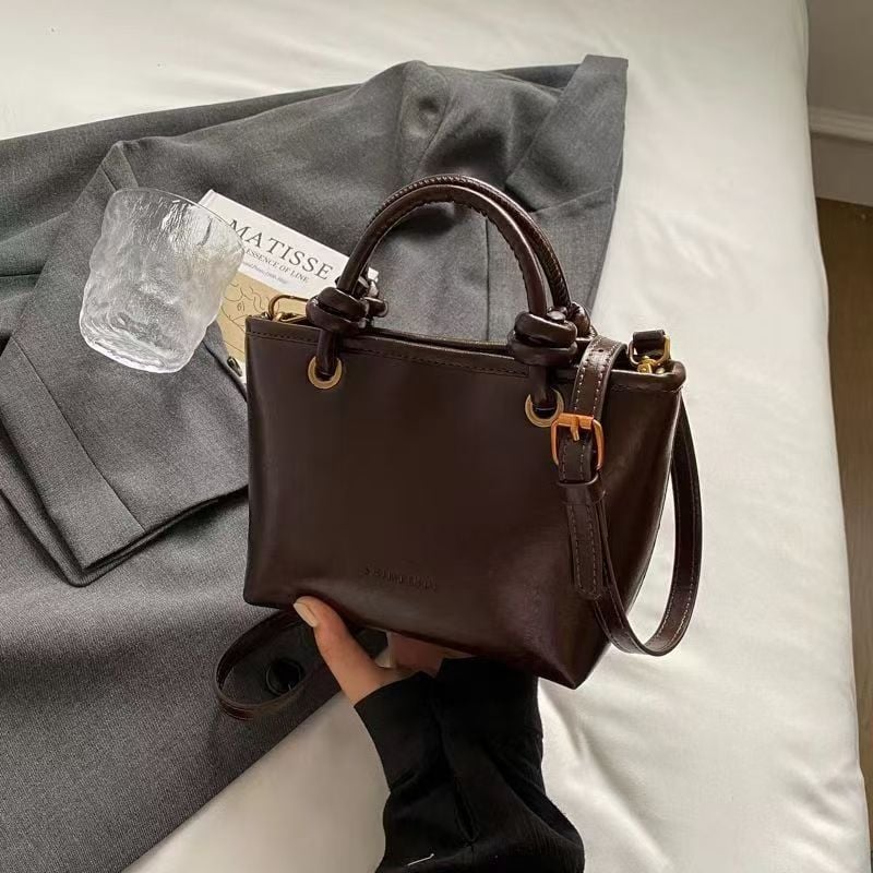 Geantă bucket unisex, piele sintetică, căptușeală din pânză, Primăvara 2025