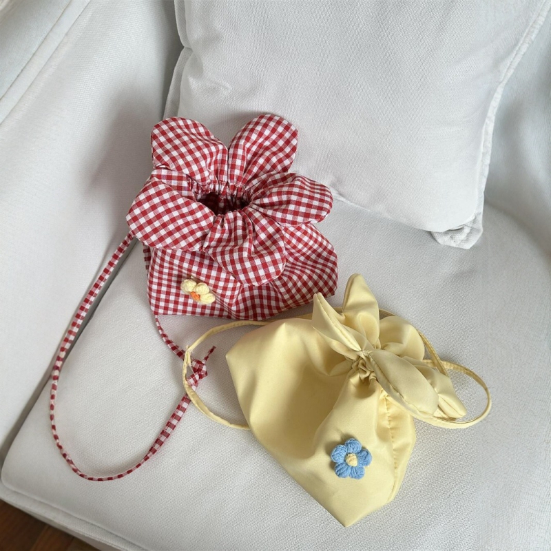 Cvjetna kružna crossbody torba s vezicama zatvaranja, poliester, unutarnja džep za mobitel, 3D vanjski dizajn
