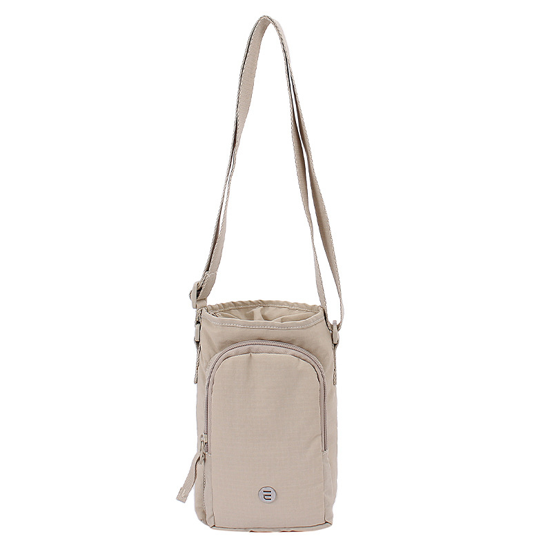 EARE unisex nylon crossbody torba, džep za bocu vode, vertikalni kvadratni oblik, otvaranje šniranjem, unutarnji džep na zip, džep za telefon i ID, jedna naramenica