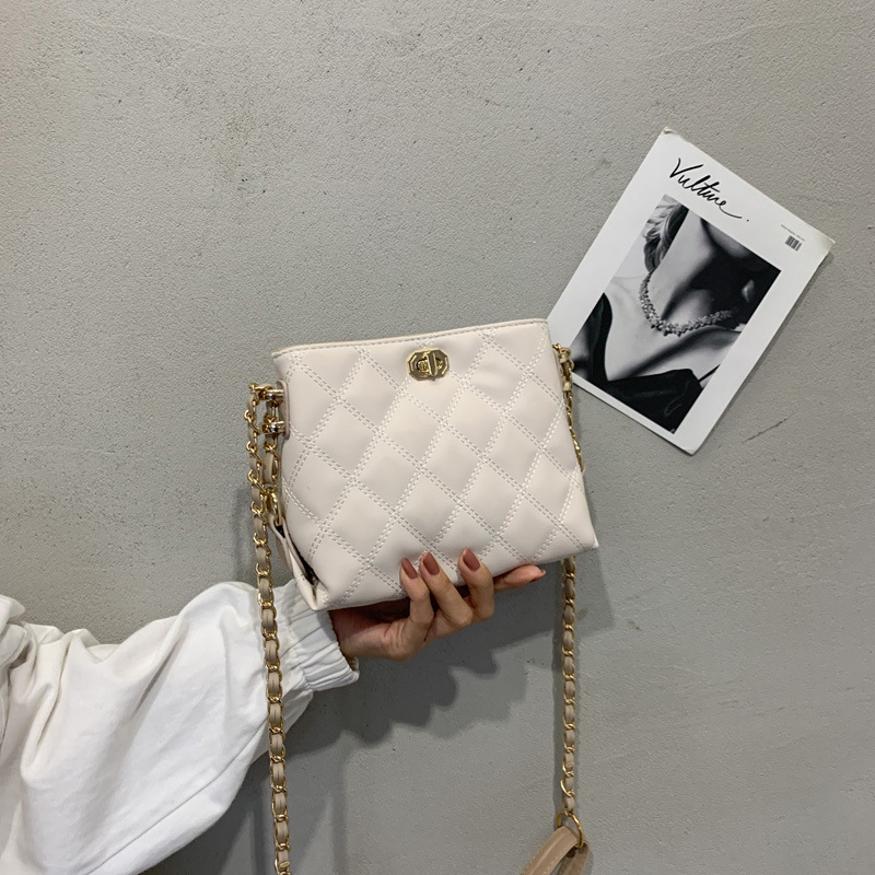 PU kožna torbica preko ramena, bucket bag stil, vertikalni kvadratni oblik, unutarnja džep s zipom, zatvarač s latch