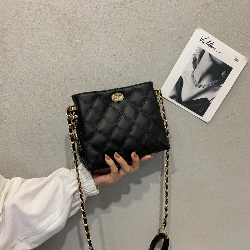 PU kožna torbica preko ramena, bucket bag stil, vertikalni kvadratni oblik, unutarnja džep s zipom, zatvarač s latch