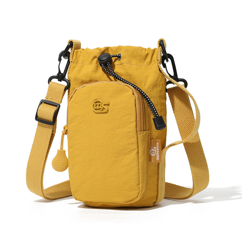 Nylon telefon tok húzózsinóros nyitással, függőleges négyzet alakú forma, belső cipzáras rekesz, pamut bélés - uniszex