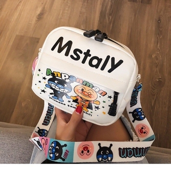 Crossbody torba od PU, ulični stil, horizontalni kvadratni oblik, zatvaranje zipom, unutarnji džep za telefon
