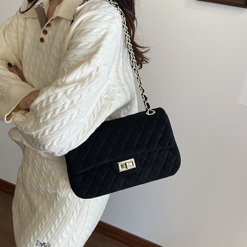 Ženska crossbody torba, svakodnevni stil, mala kvadratna torba, poliester, baršunasta podstava od velura, zatvaranje s kapom, unutarnji laminirani pretinac sa zatvaračem.