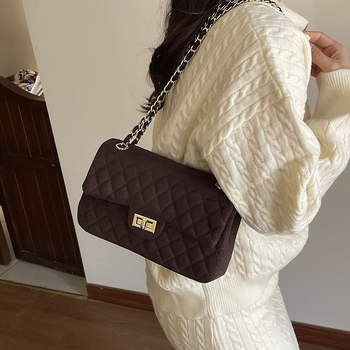 Ženska crossbody torba, svakodnevni stil, mala kvadratna torba, poliester, baršunasta podstava od velura, zatvaranje s kapom, unutarnji laminirani pretinac sa zatvaračem.
