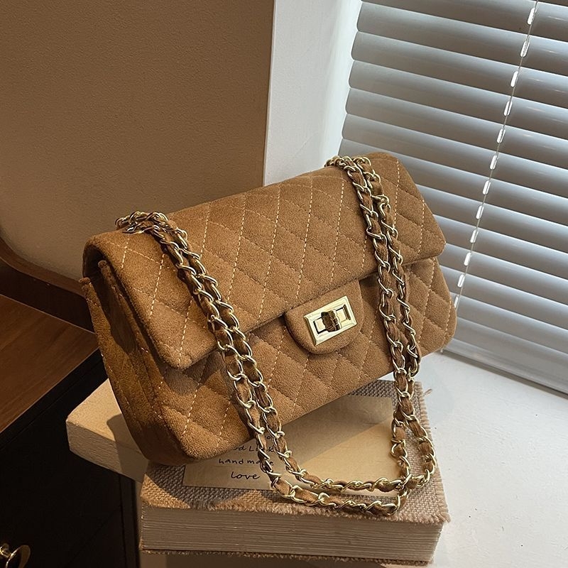 Ženska crossbody torba, svakodnevni stil, mala kvadratna torba, poliester, baršunasta podstava od velura, zatvaranje s kapom, unutarnji laminirani pretinac sa zatvaračem.