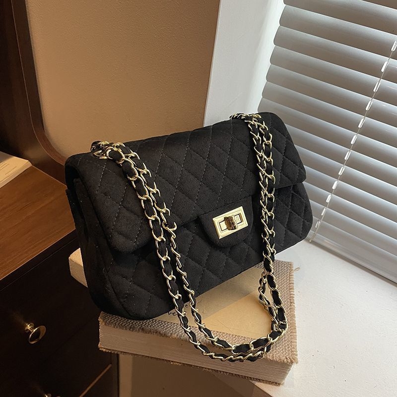 Ženska crossbody torba, svakodnevni stil, mala kvadratna torba, poliester, baršunasta podstava od velura, zatvaranje s kapom, unutarnji laminirani pretinac sa zatvaračem.