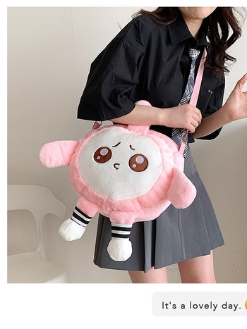Ženska crossbody torba od pliša, eliptične forme, zatvarač, unutarnja džep s zipom, poliester podstava, jedna naramnica