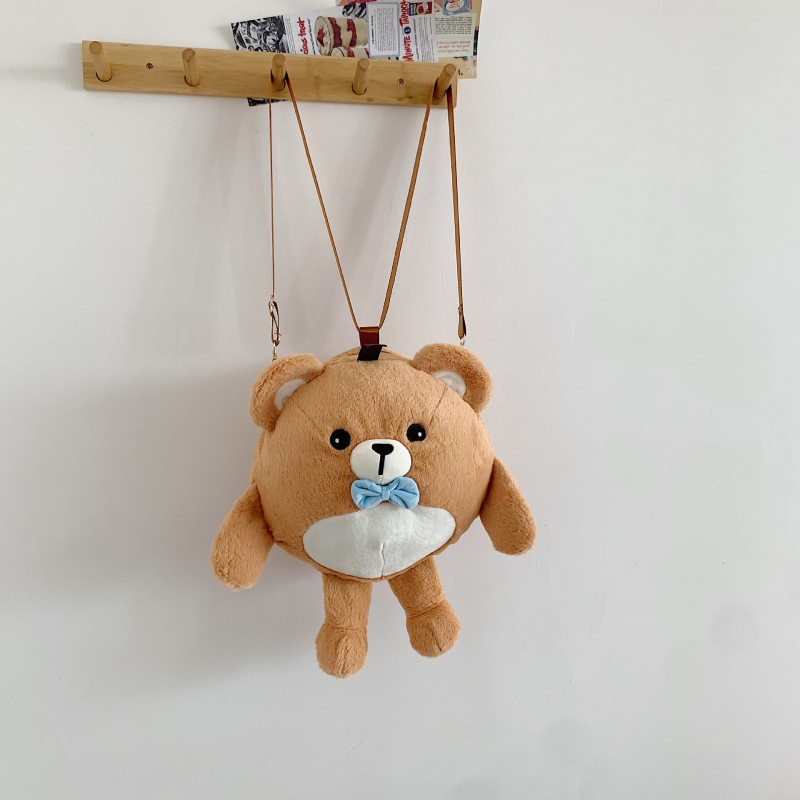 Ženska crossbody torba od pliša, eliptične forme, zatvarač, unutarnja džep s zipom, poliester podstava, jedna naramnica