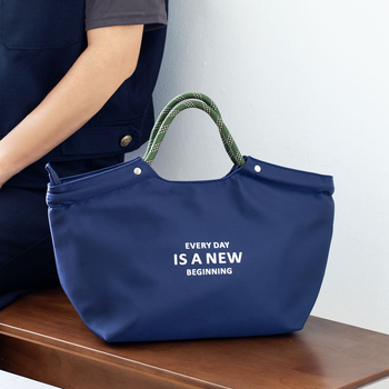 Audekla pusdienu soma, ūdensizturīga un izolēta, luksusa stila pieejamība, modelis John 2517, zīmols Excellent collection