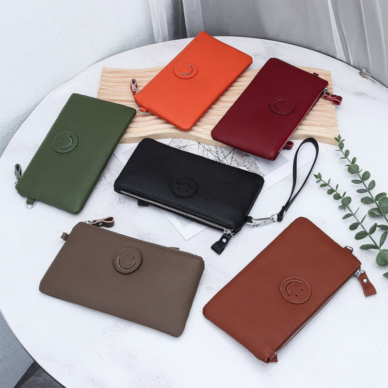 Kožna ženska clutch novčanik sa zatvaračem i dizajnom osmijeha, mekana teleća koža, horizontalni kvadratni oblik, velika zapremina, unutarnji džepovi za telefon i osobnu iskaznicu