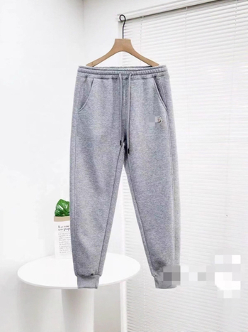 Бродирани памучни дълги панталони със средно висока талия и свободна кройка