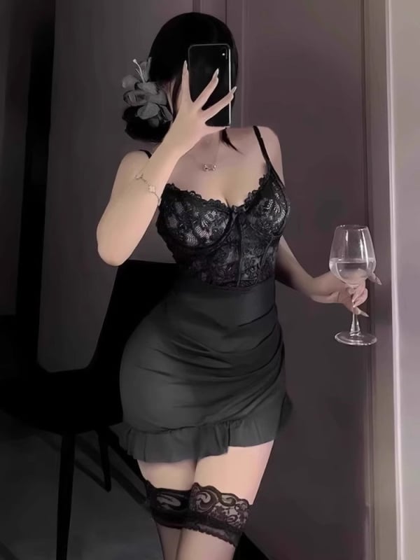 Szexi csipkés női fehérnemű szett, áttetsző hálóinggel és acél gyűrűvel, poliészter