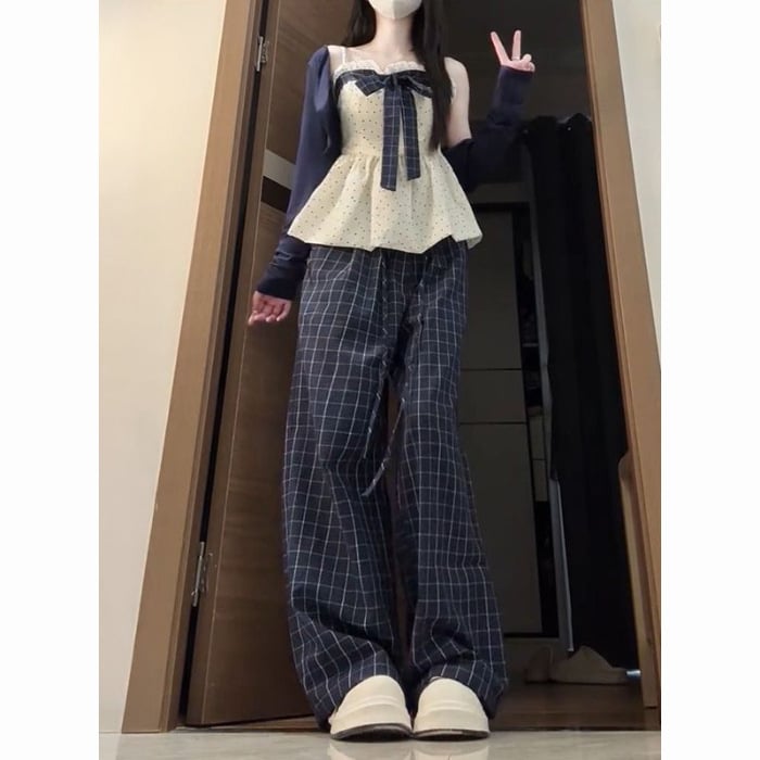 Σετ τριών τεμαχίων: μακρυμάνικη ζακέτα με φιόγκο, τοπ με τιράντες και φιόγκο, καρό φαρδιά παντελόνια; Φθινόπωρο 2025; Πολυεστέρας με σπάντεξ; Γλυκό στυλ για γυναίκες