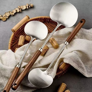Rozsdamentes acél spatula fából készült nyéllel, csúszásmentes, hőálló, nem tapadó edényekhez