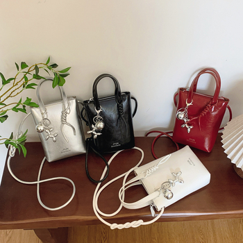 PU anyagú lágy bucket táska nőknek, cipzáras nyitás, rejtett cipzáras zseb, horizontális négyszögletes forma