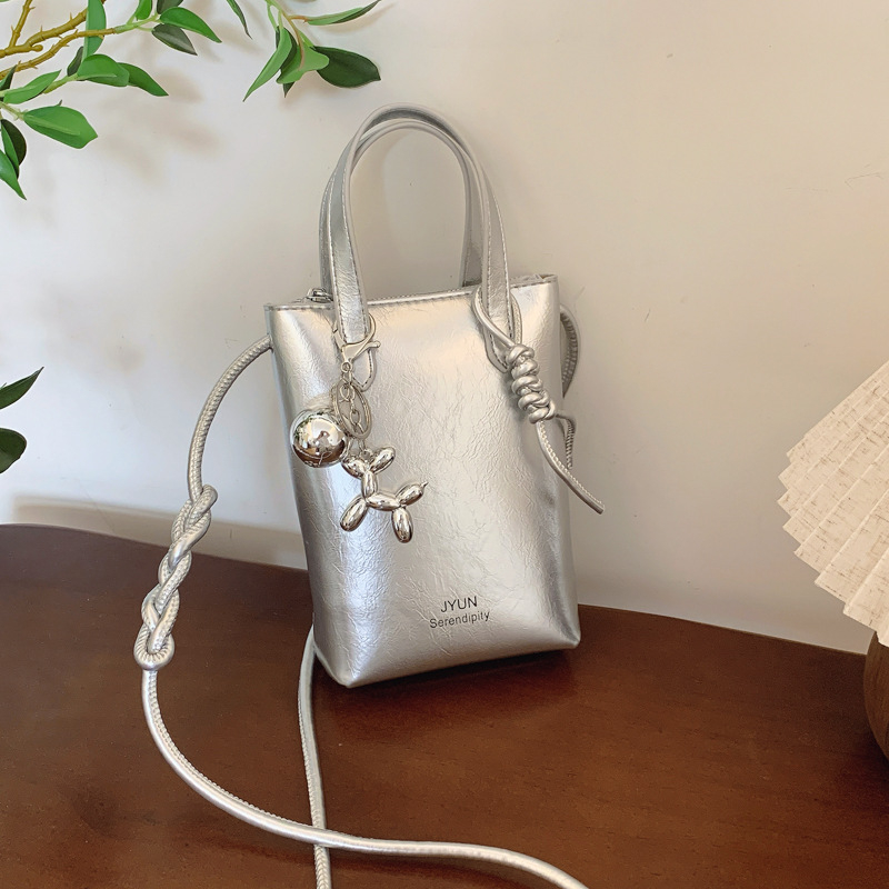 PU anyagú lágy bucket táska nőknek, cipzáras nyitás, rejtett cipzáras zseb, horizontális négyszögletes forma