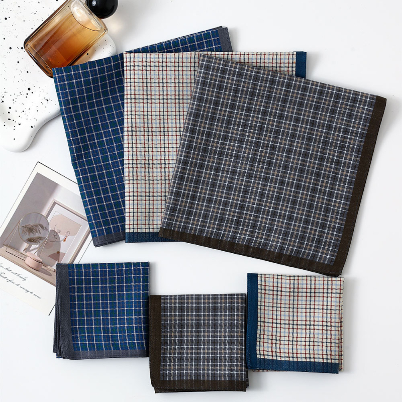 Zelue medvilnės languotas kišeninis nosinaitis, 18 g