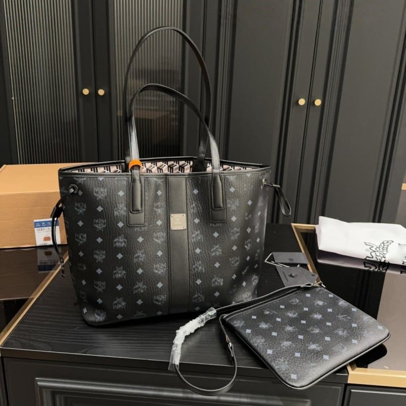 Geantă Tote din piele naturală, piele top-grain, închidere cu șnur, buzunar interior cu fermoar laminat, căptușeală poliester