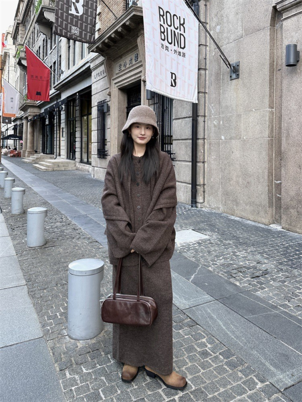 Digm Γυναικείο Πλεκτό Σετ Καρντγιάν, Φουλάρι και Φούστα — Μονόχρωμο, Πλεκτή Υφή, Μακριά Μανίκια, Μακριά Φούστα, Χειμώνας 2025