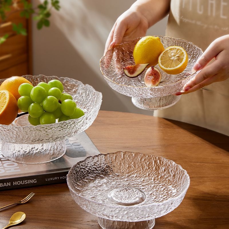 Δίσκος φρούτων από γυαλί, με ψηλό σχεδιασμό και χαραγμένο μοτίβο (Υλικό: Γυαλί; Μάρκα: SENHE; Μοτίβο: Χαραγμένο; Κυκλοφορία: Άνοιξη 2023)