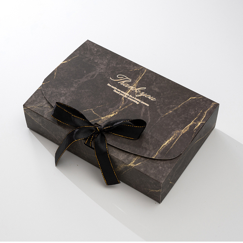 Sál csomagoló doboz — kreatív ajándékcsomag, modern minimalista stílus, testreszabás nélkül