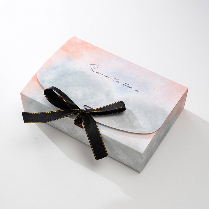 Sál csomagoló doboz — kreatív ajándékcsomag, modern minimalista stílus, testreszabás nélkül