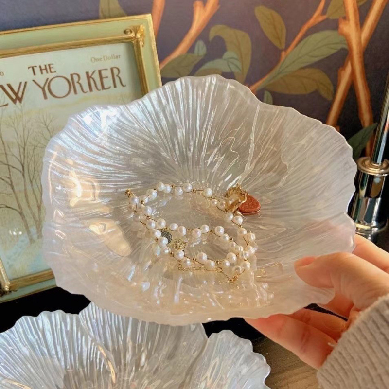 Farfurie pentru fructe în formă de floare, din sticlă, stil minimalist modern, lansat în 2023.