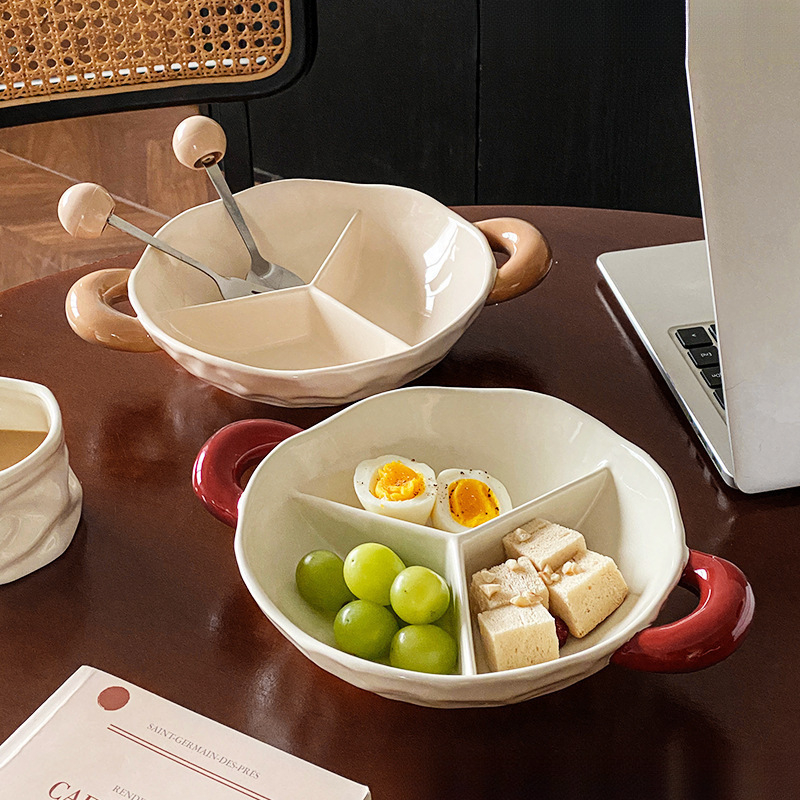 Tavă ceramică divizată pentru fructe, porțelan, brand Dadou factory store, stil crem, lansare vară 2024.