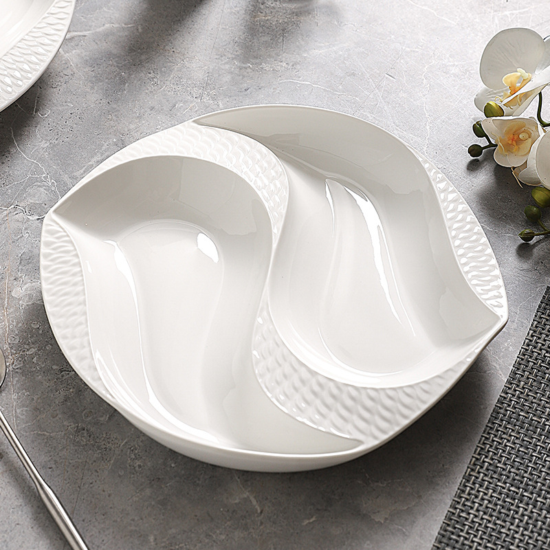 Farfurie de masă din porțelan, formă neregulată, suprafață cu subglazură, compatibilă cu microunde, posibilitate personalizare cu logo