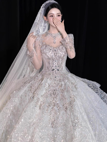 Rochie de mireasă cu mâneci lungi, decolteu adânc în V, fustă tutu, Cupro fibră, toamna 2024