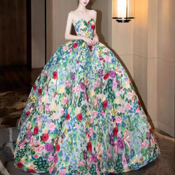 Esküvői ruha magas derekú, váll nélküli, hosszú puffos szoknyával