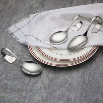 Лъжичка от 410 неръждаема стомана с извита дръжка, овална форма на чашата, модерен стил, възможност за персонализирана обработка