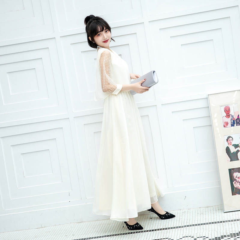 Téli elegáns estélyi ruha házigazdának, 3/4-es ujjú, középső derék, középmagas hosszúságú szoknya, poliészter anyag 70-80%