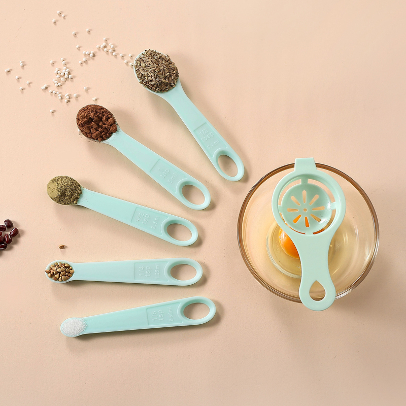 6 részes mérőkanál és tojáselválasztó készlet, műanyag, mérőskálával, sütéshez