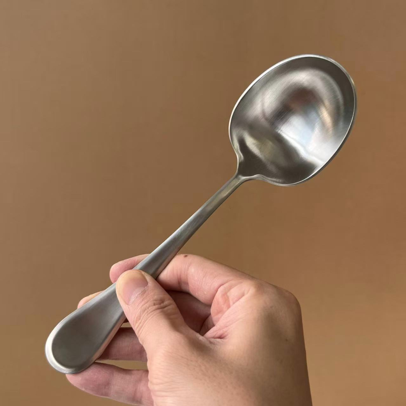 Κουτάλι σούπας από ανοξείδωτο 304, μοντέρνο μίνιμαλ στυλ, μάρκα Poyue, φινίρισμα με τροχό κάνναβης, διαθεσιμότητα προσαρμογής