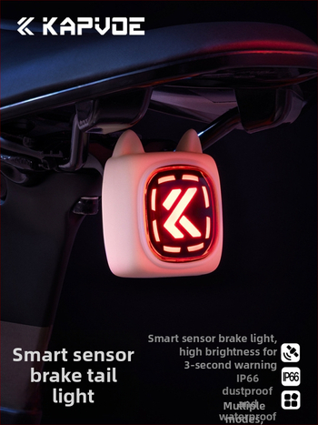 Kapvoe inteligentné zadné svetlo pre bicykel — USB-C nabíjanie, 400 mAh batéria, upevnenie sponou, nočné jazdenie