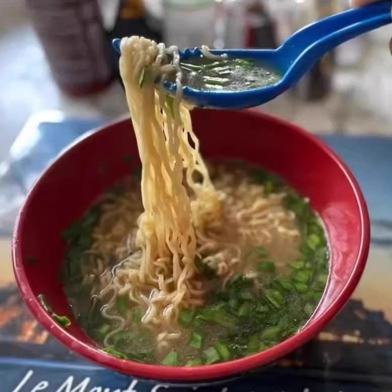 Κουτάλι ραμέν με πιρούνι – πλαστικό, ιαπωνικό στυλ, για ενήλικες, κυκλοφόρησε τον χειμώνα του 2020