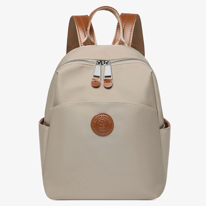 Rucsac cu design neutru, material Oxford, închidere cu fermoar, buzunare interne: buzunar cu fermoar, buzunar pentru telefon, buzunar pentru ID, Primăvara 2025.